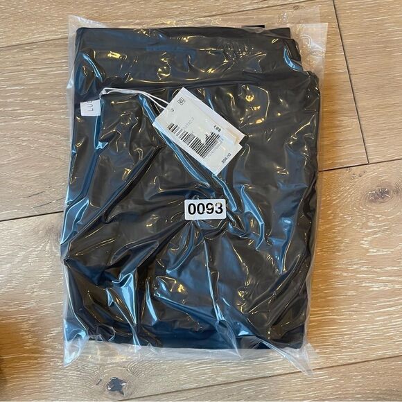 Lucy Paris
Tammy Wide Leg Pants - Picture 5 of 5